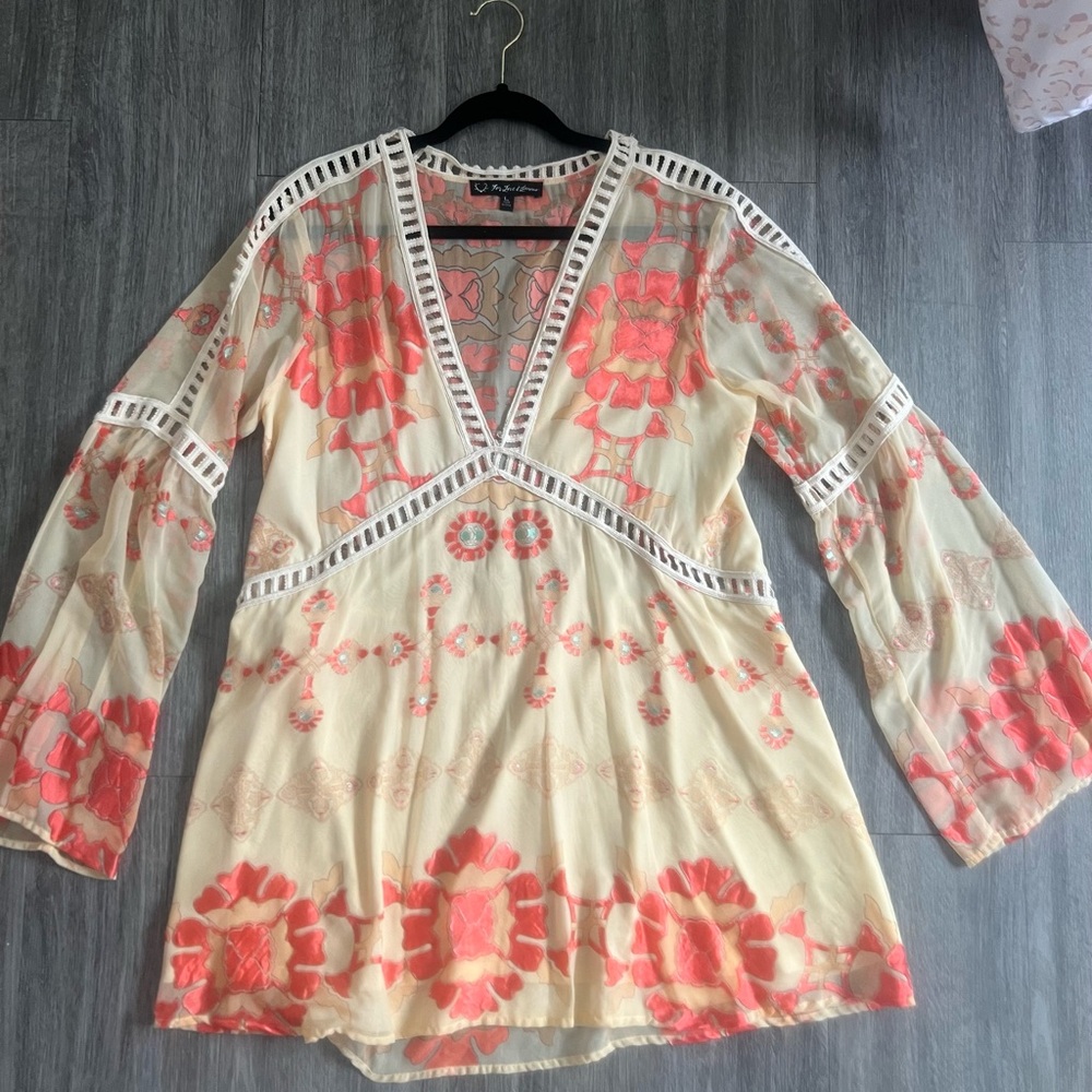 For love and lemons never worn sheer boho tunic floral cutout